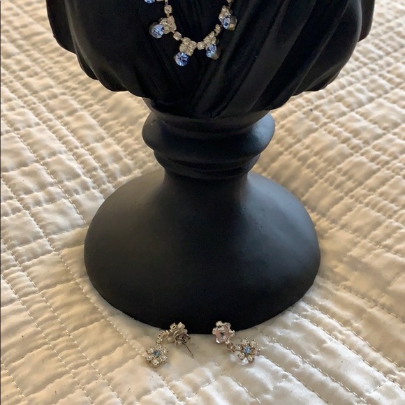 Necklace and Earring set - Picture 2 of 2